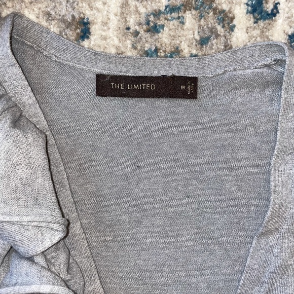 Women’s Gray cardigan with ruffle collar - Picture 2 of 3